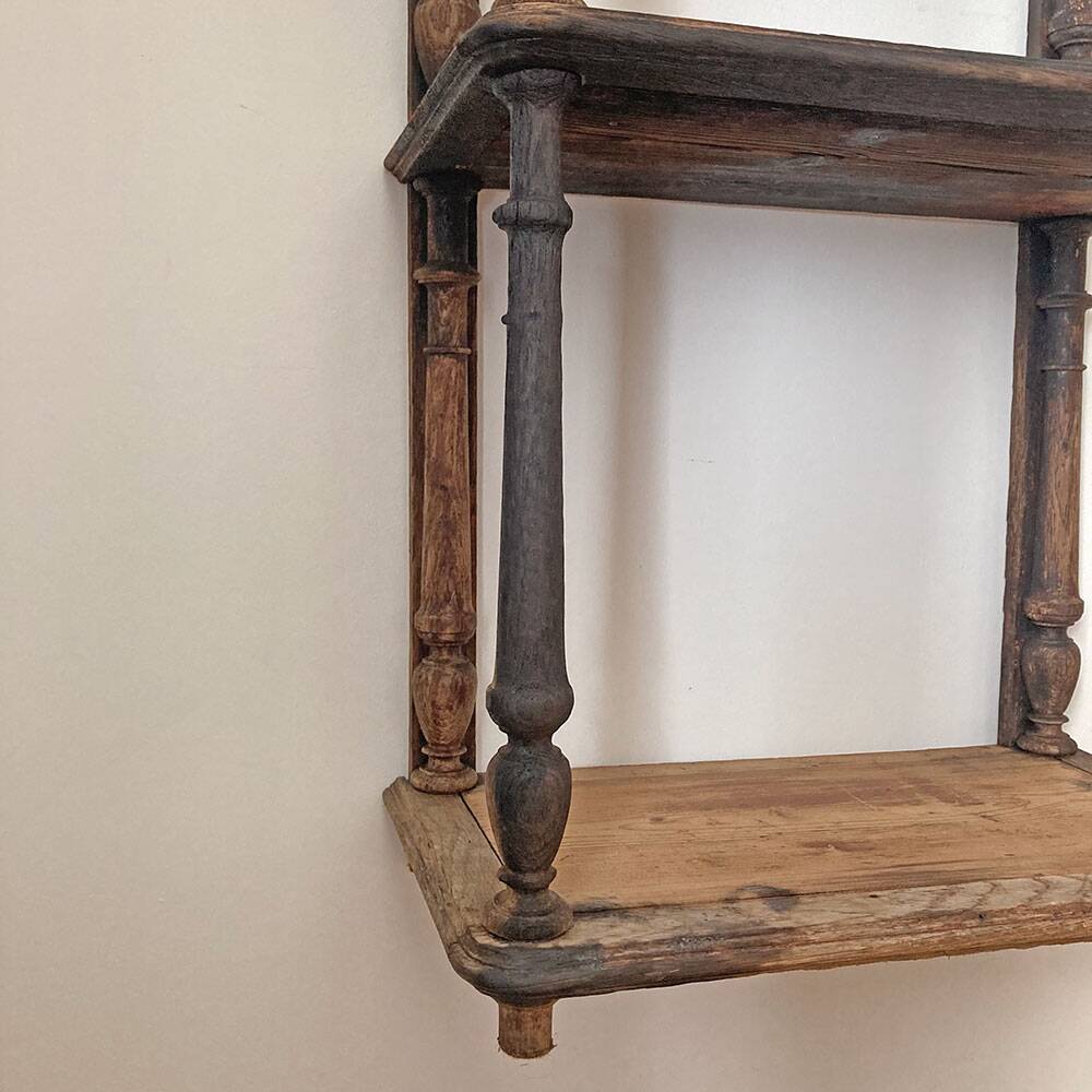 Napoleon III shelf