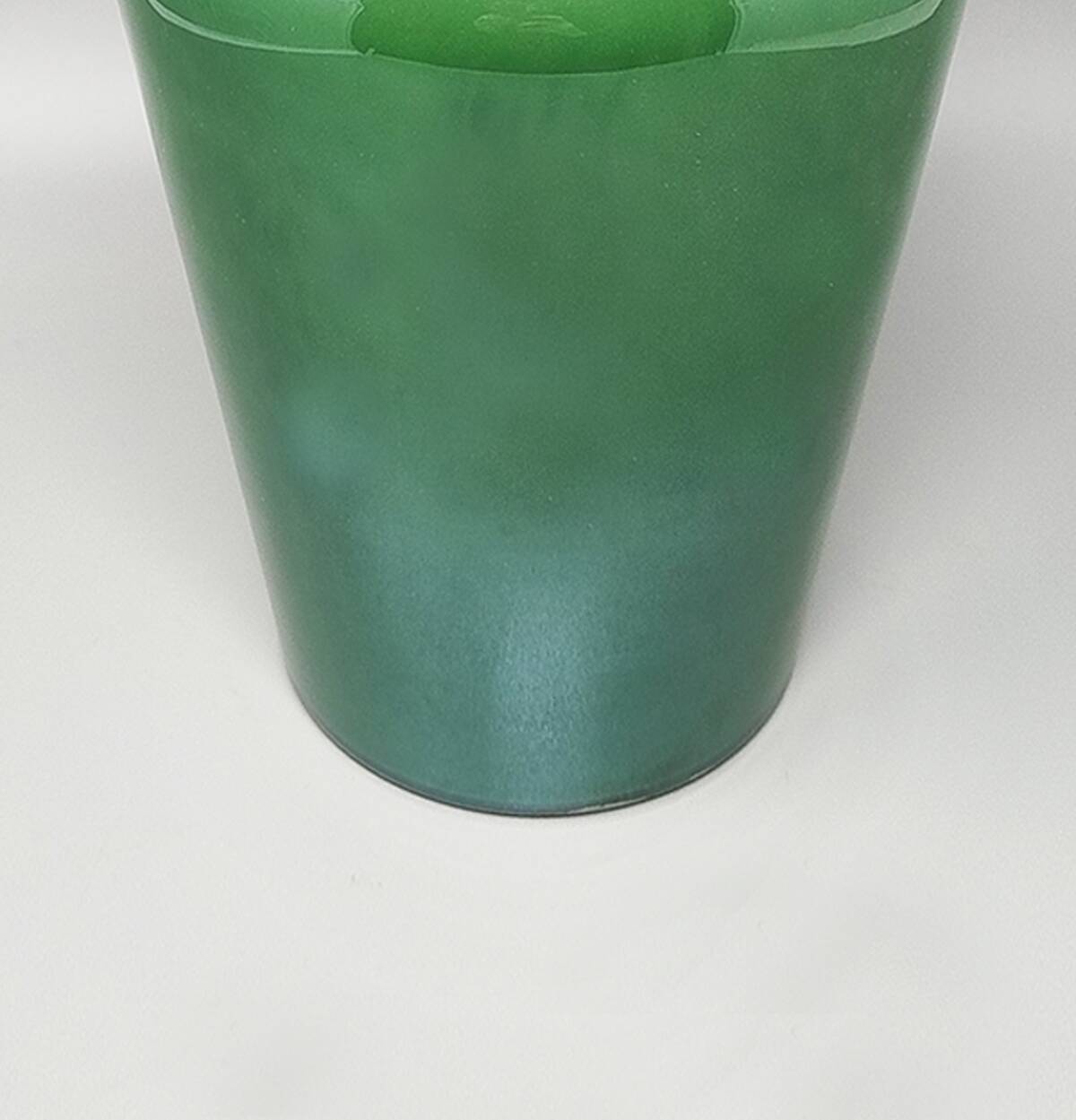 Vase fait à la main en verre de Murano vert par Maestro del Vetro, années 1970