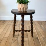 Tripod stool in beaded wood / turned 40s