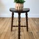 Tabouret tripode en bois perlé / tourné années 40