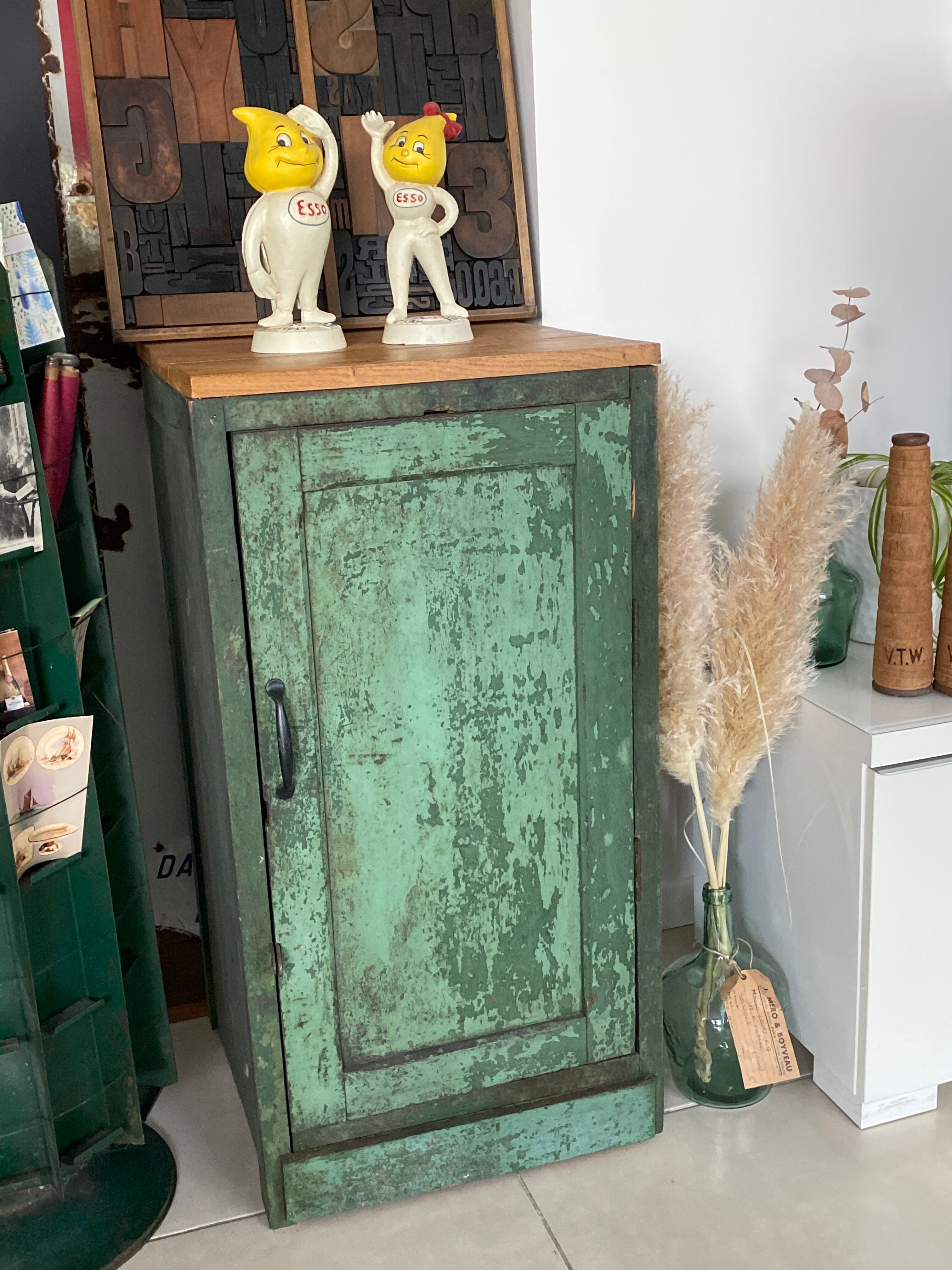 Wooden craft furniture