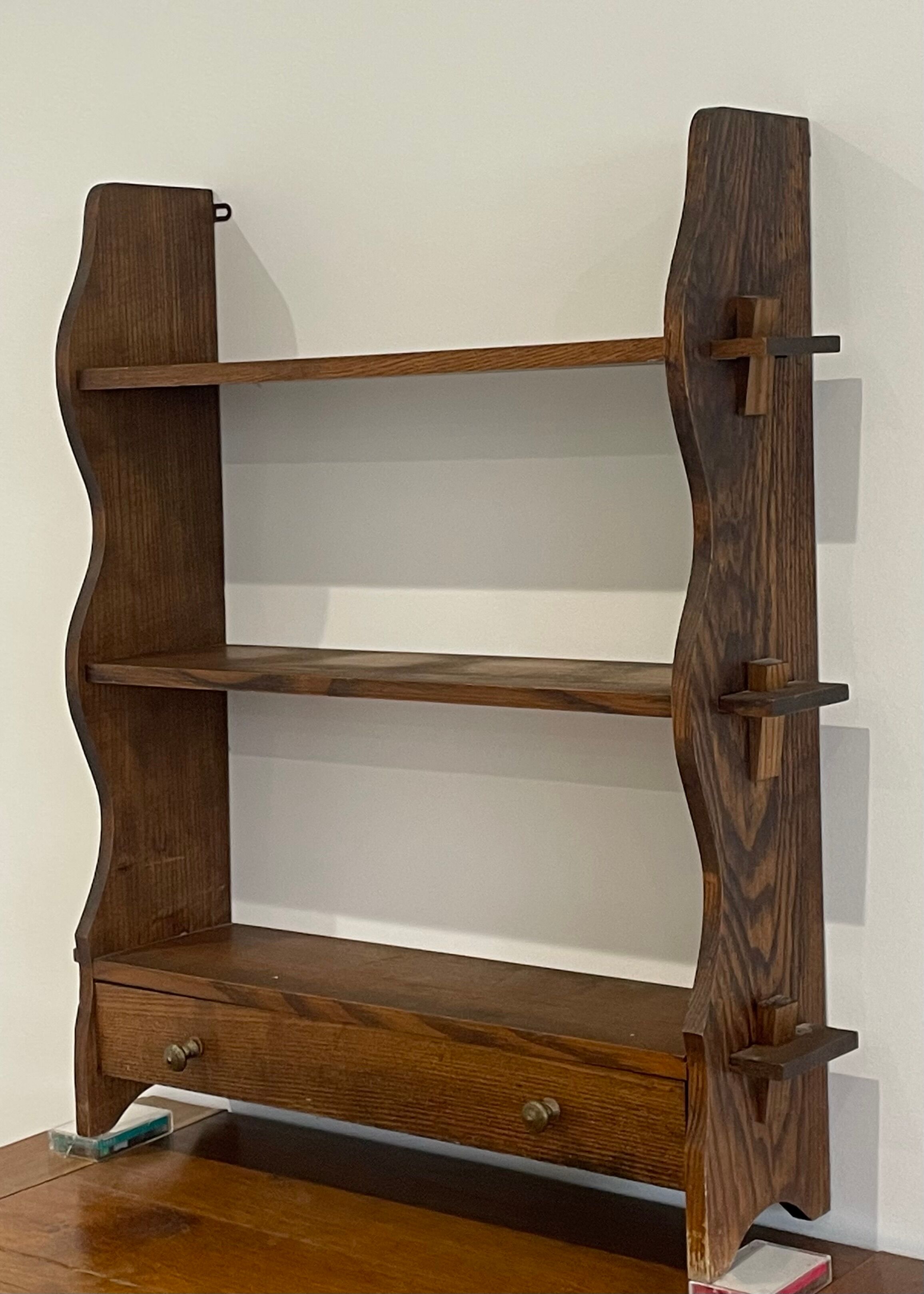 Wall shelf brutalist type