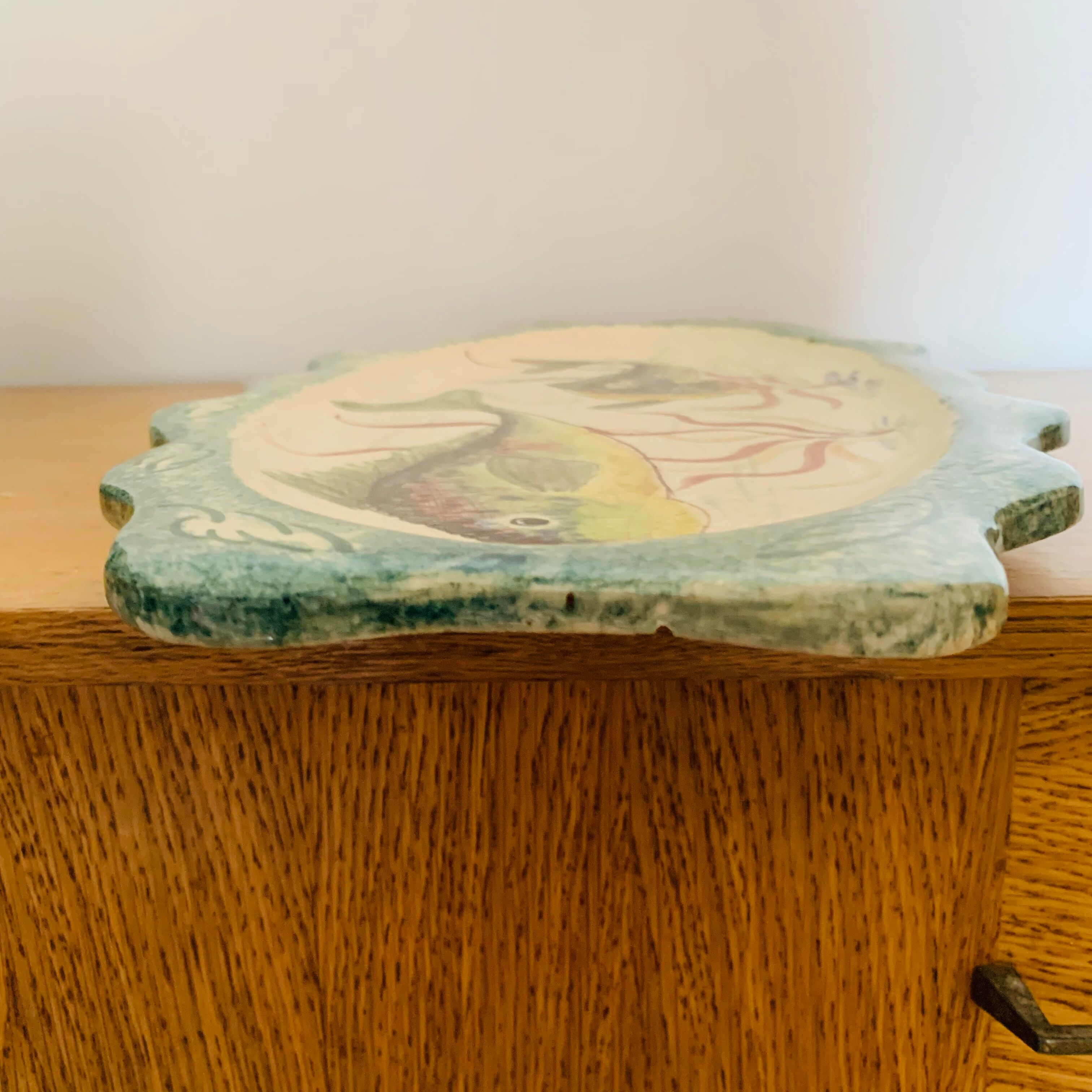 Fish-decorated service