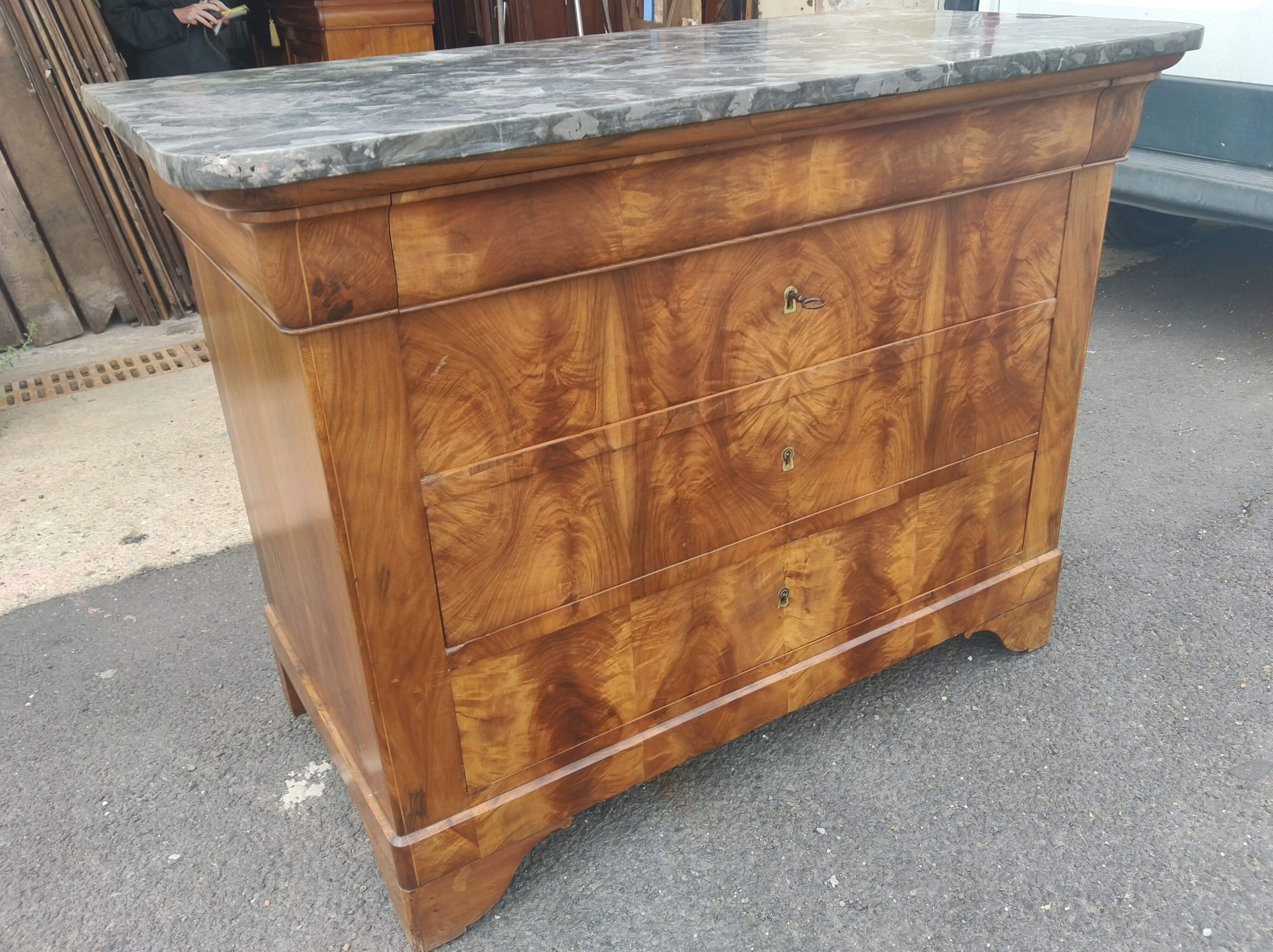 Medieval dresser Louis-Philippe in walnut