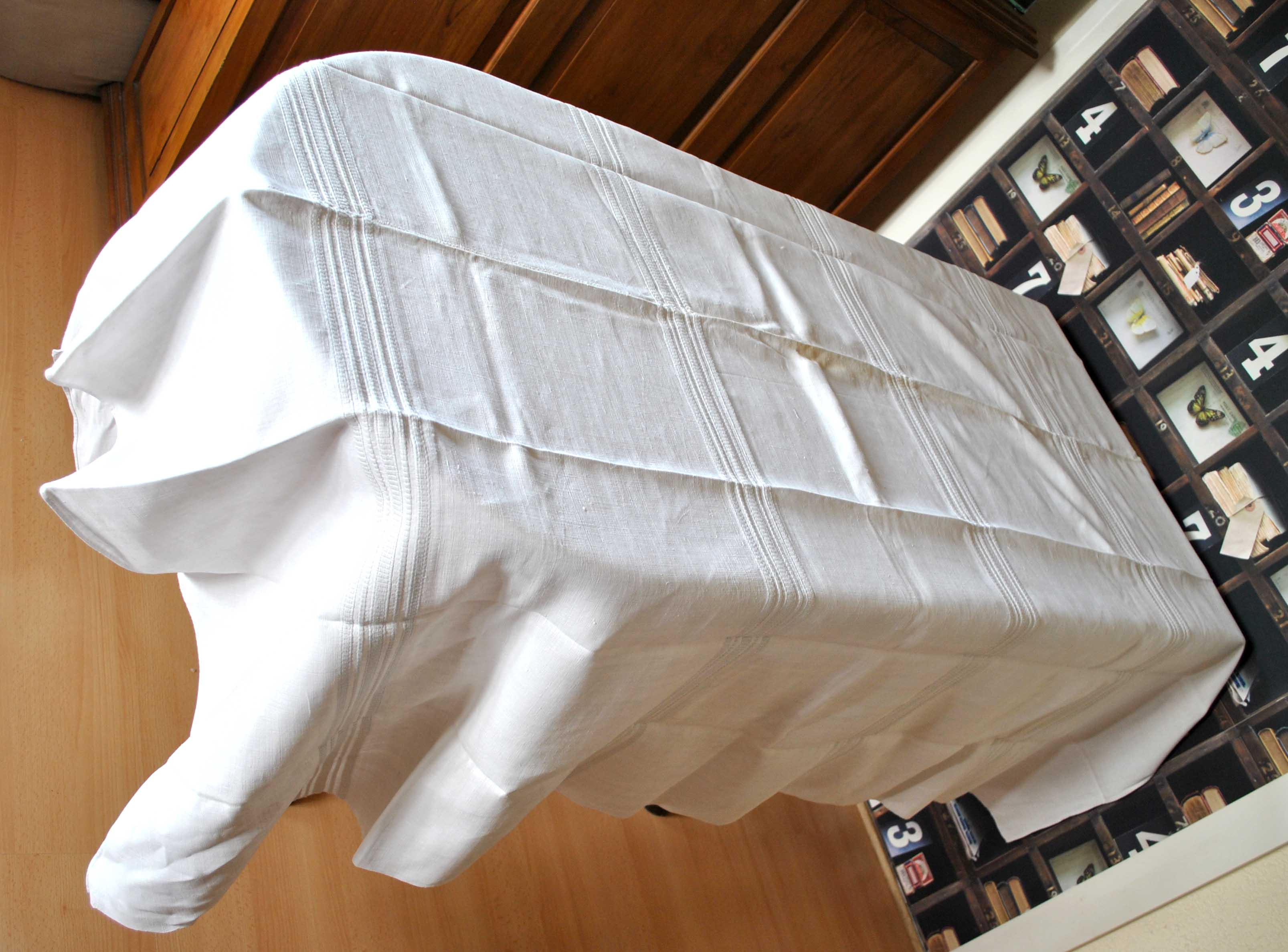 Vintage country tablecloth in woven linen 160x170 *o*