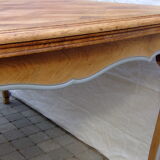 Italian table in clear chechen