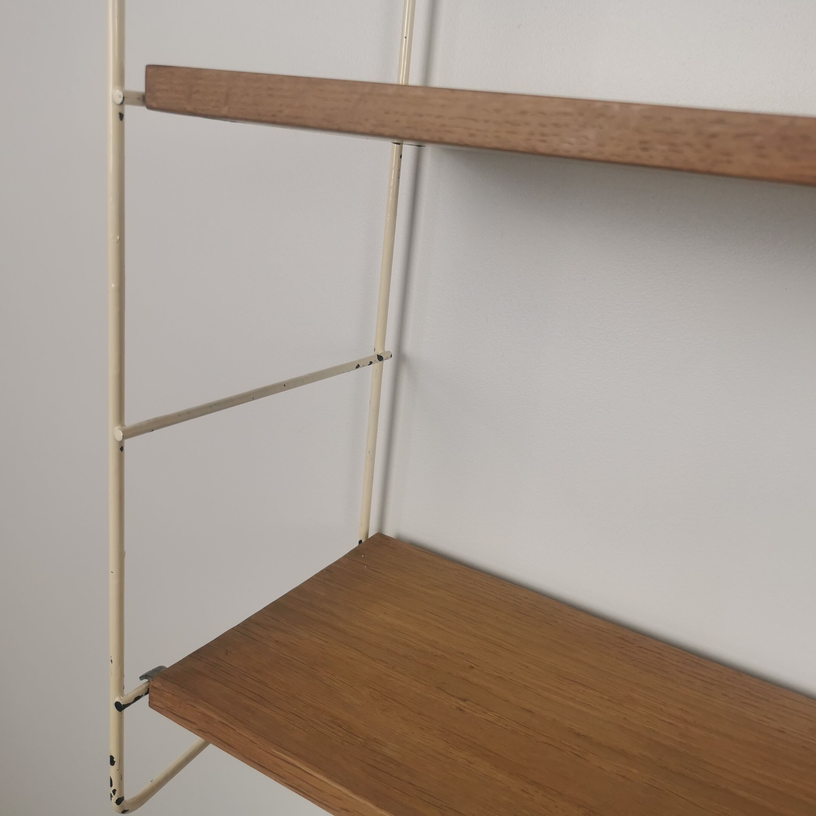 Modular metal and wood shelf