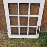 Glass window