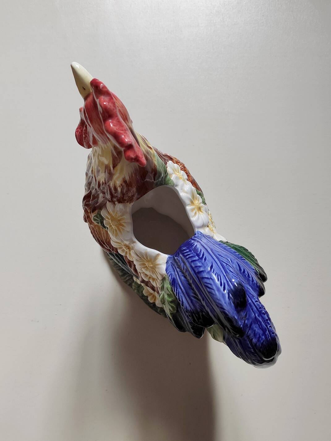 Cockerel slip pitcher