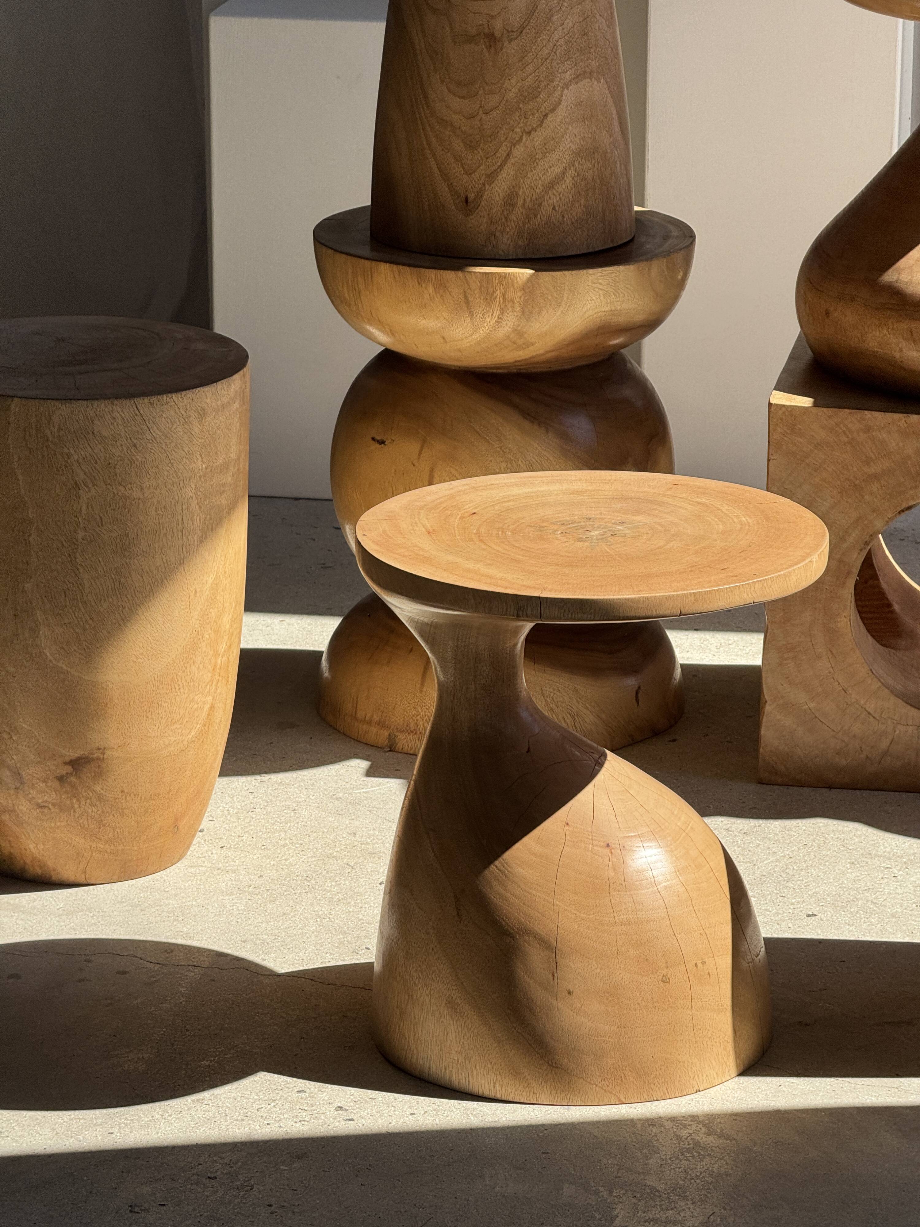 Stool, side table, end table in solid suar wood, spheres H50 D39.