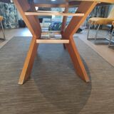 Table ovale en aulne massif (salle à manger)