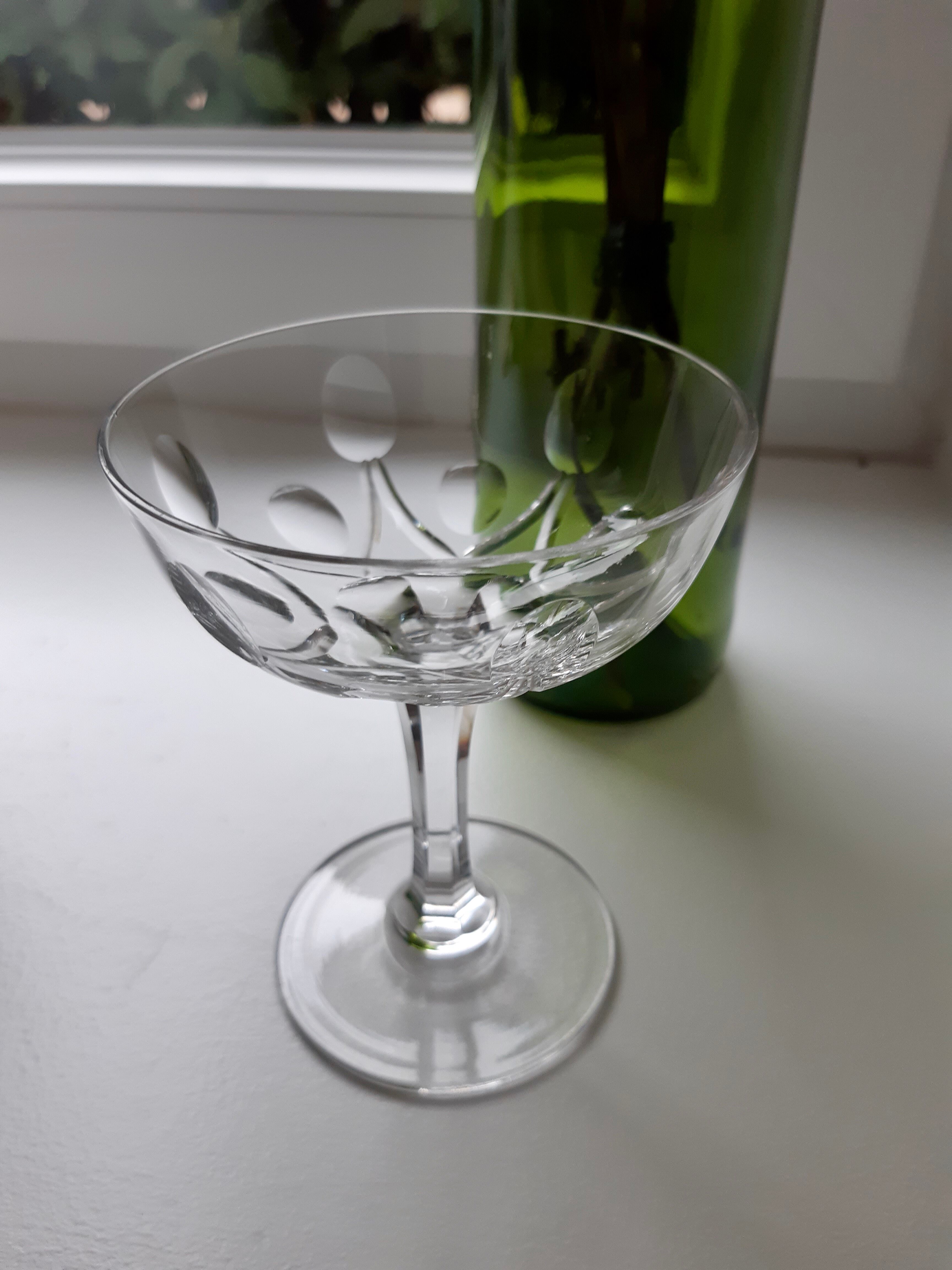 Lot de 9 coupes à champagne en cristal années 30-40