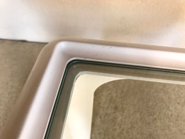 Table basse avec plateau en verre par Peter Ghyczy pour la collection Horn, années 1960.