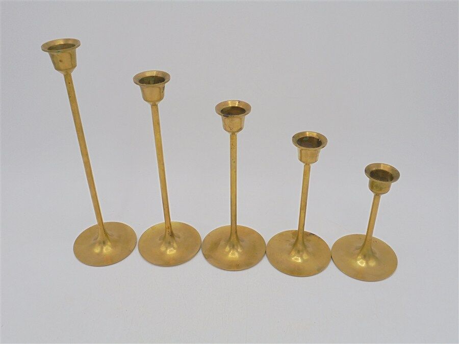 Series of 5 candlesticks