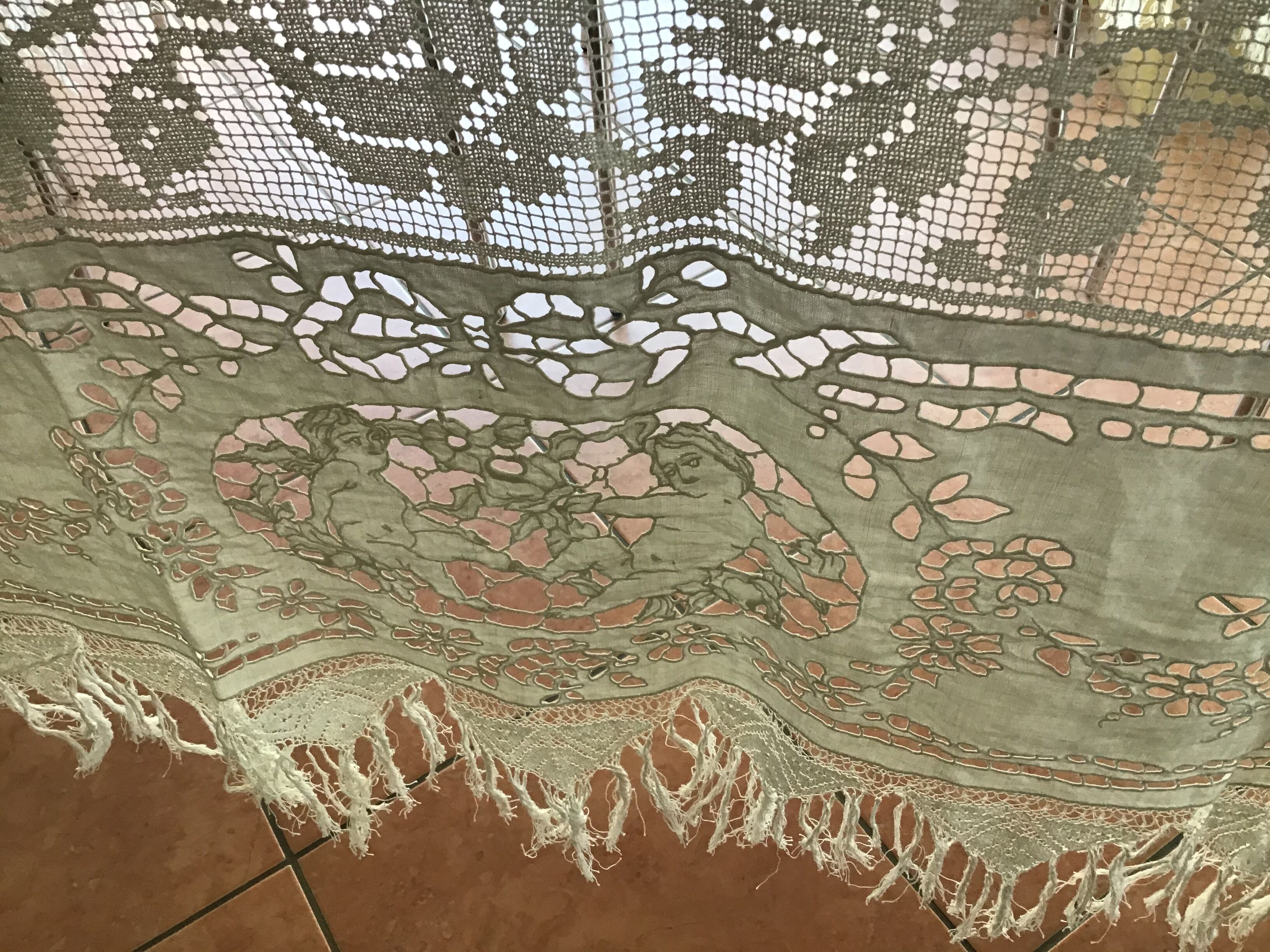 Richelieu embroidery coat fringed 2mx2m