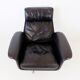 Fauteuil Kaufeld Siesta 62 en cuir noir par Jacques Brule