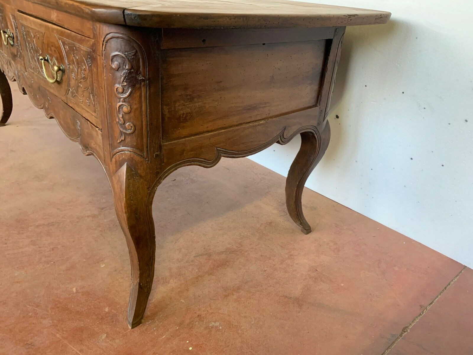 Louis XV-style flat-top desk