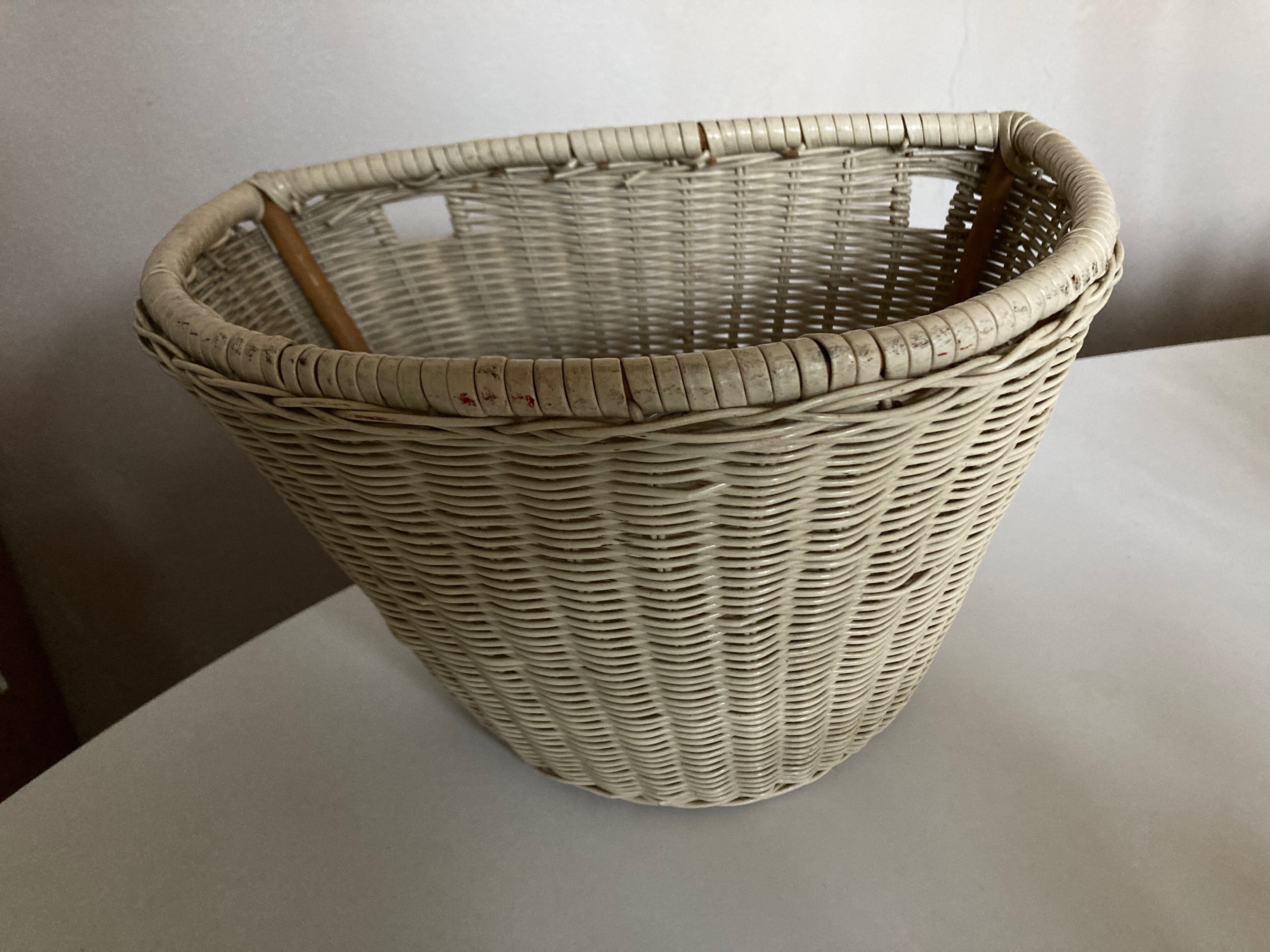 Bicycle basket 1960 USA