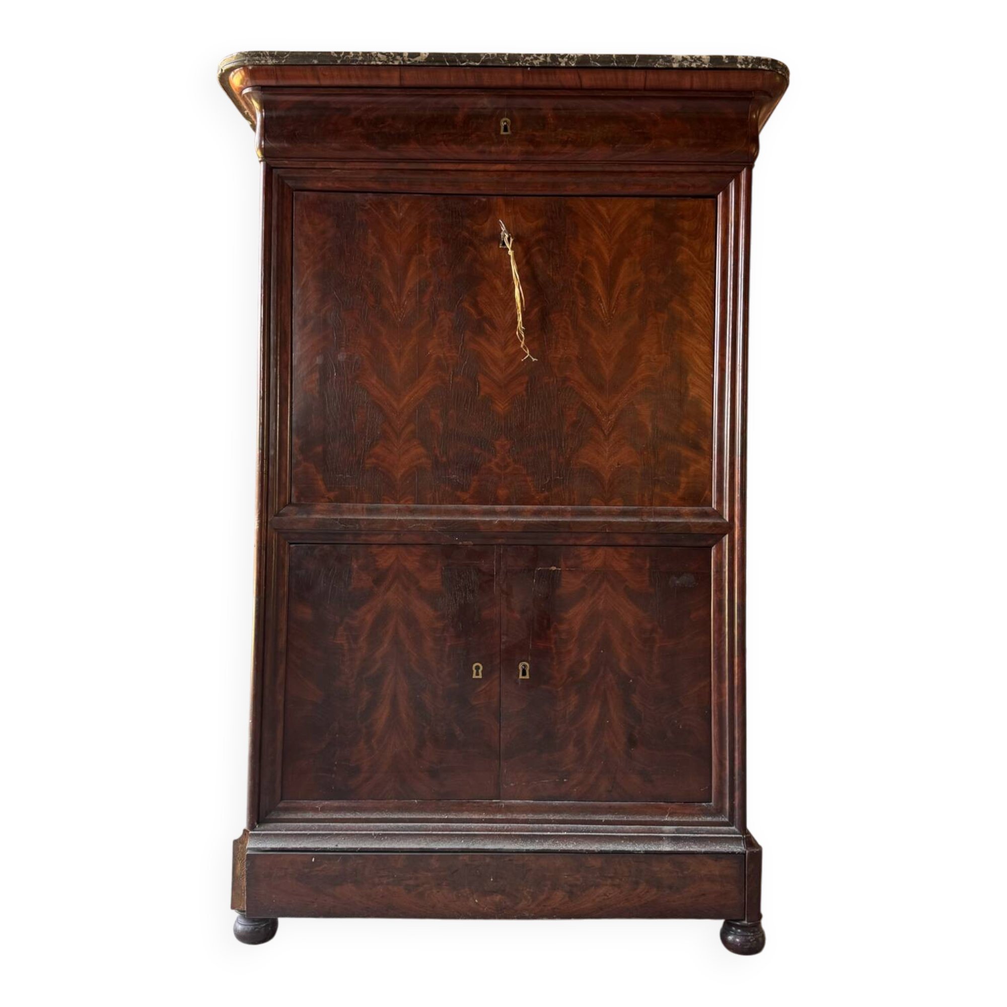 Large secretary with a drop-down front, Restoration style in flamed mahogany and marble.