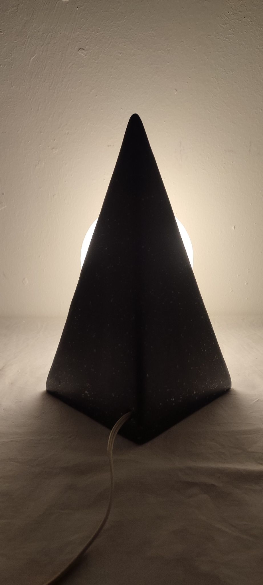 Lampe de table en céramique. Espagne, années 1970.