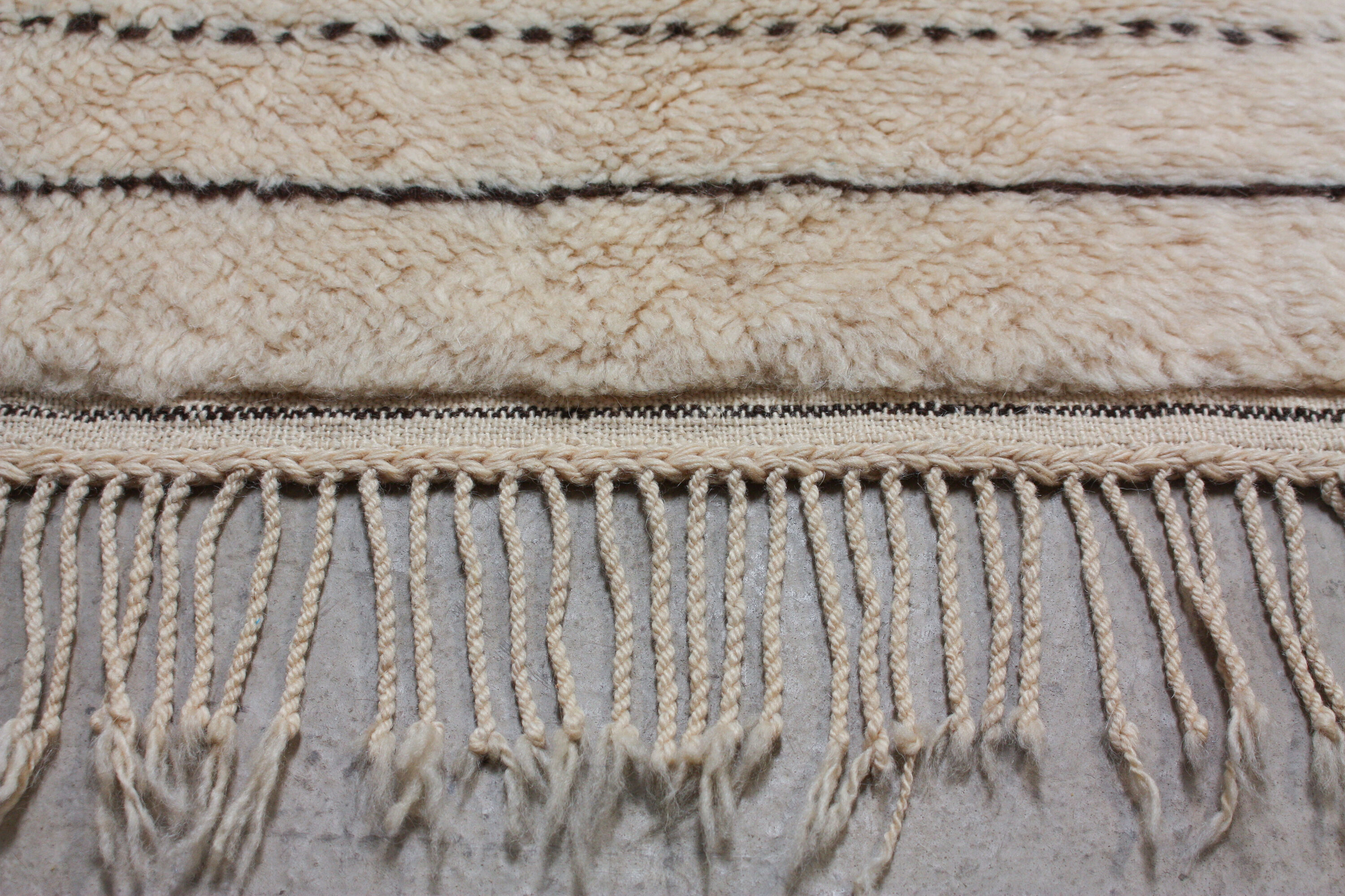 Moroccan beni ourain woollen rug with stripes 180x270cm