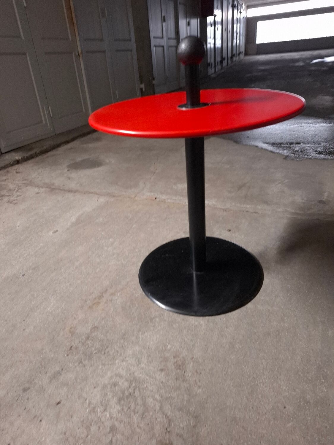 Design side table 80, 90's Ikea