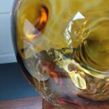 Vase calice en verre ambrée années 50/60