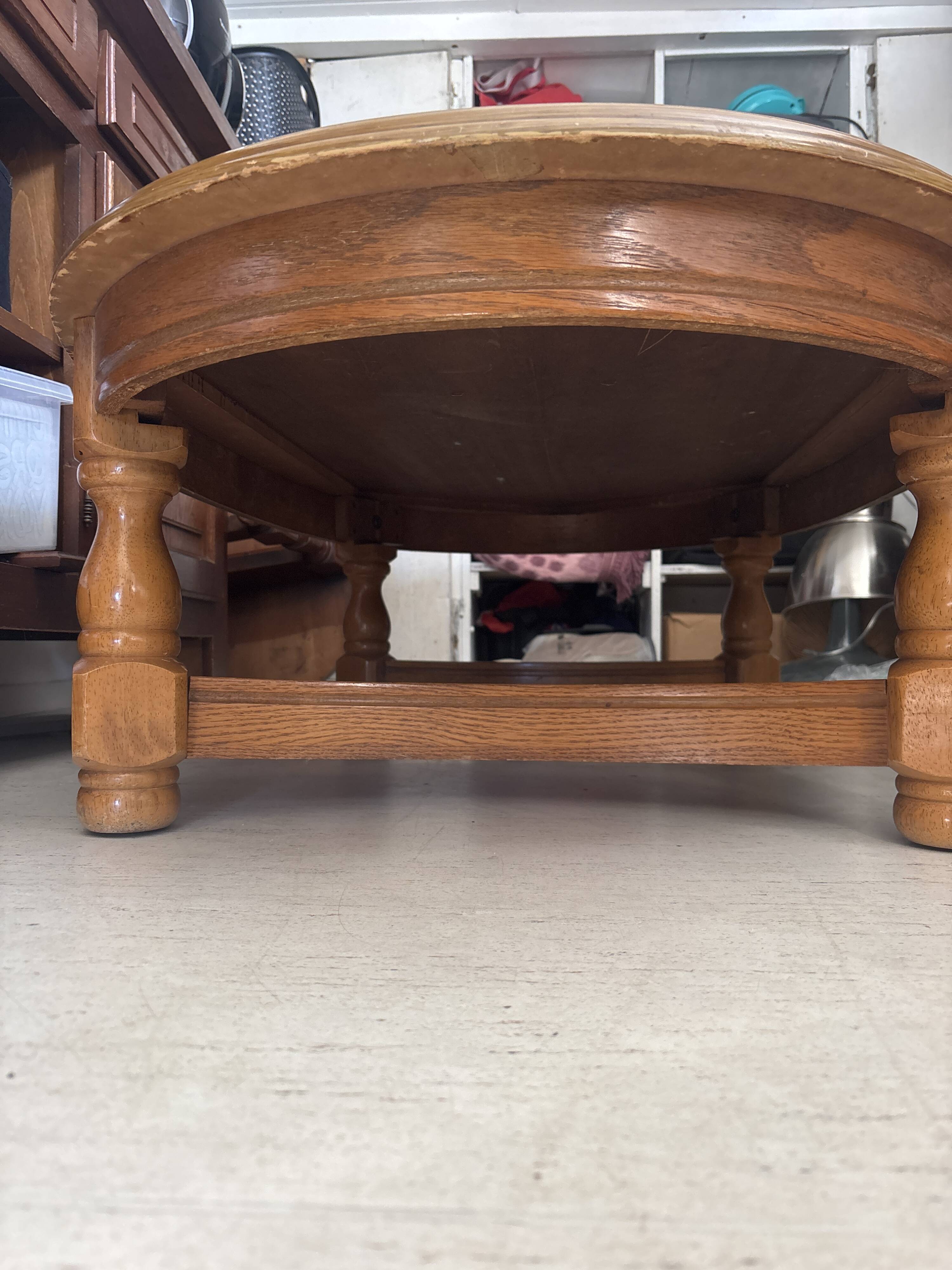 Table ovale vintage en bois