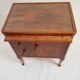 Chevet en bois avec tablette