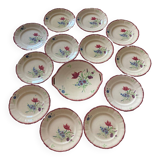 12 assiettes à dessert et leur plat de service décor de fleurs des champs