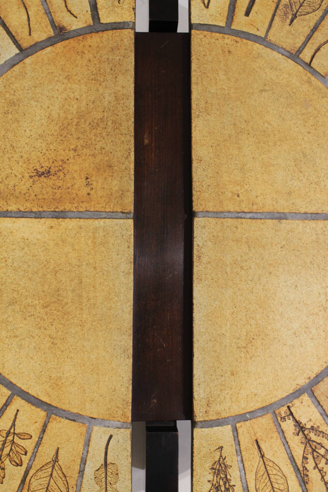 Round coffee table herbarium Roger Capron, Vallauris - ceramic and wooden structure