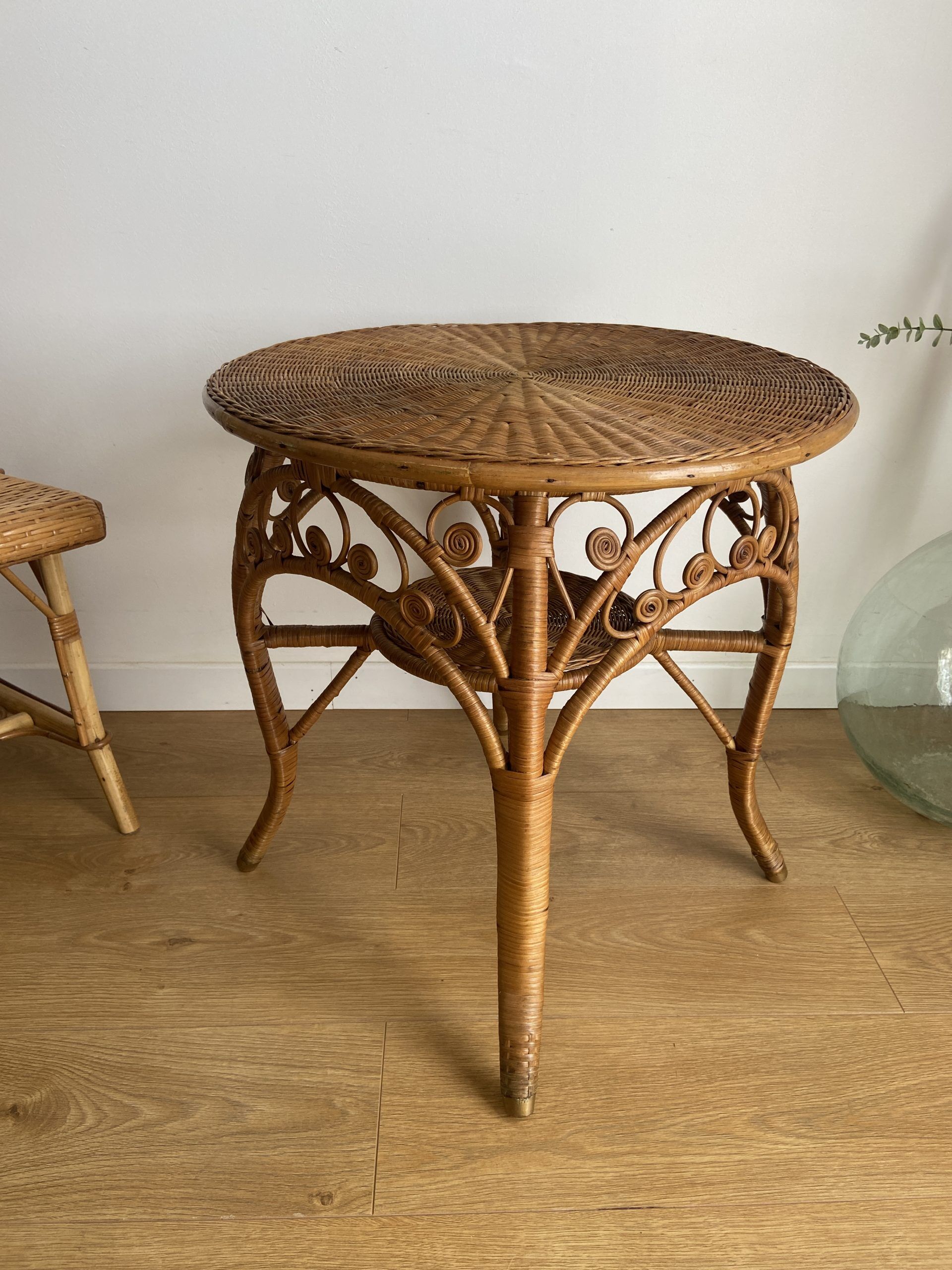 VINTAGE RATTAN SIDE TABLE PEACOCK PATTERN