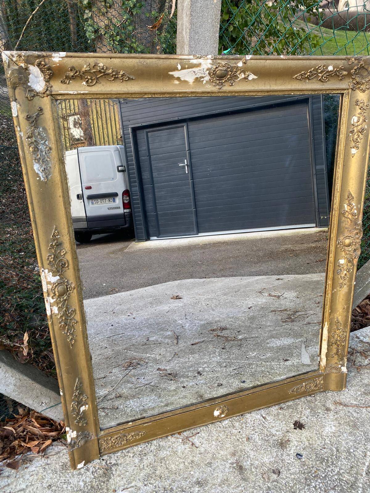 Miroir empire XIXeme cadre doré 100x115cm