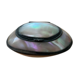 Mother-of-pearl box in the shape of a shell