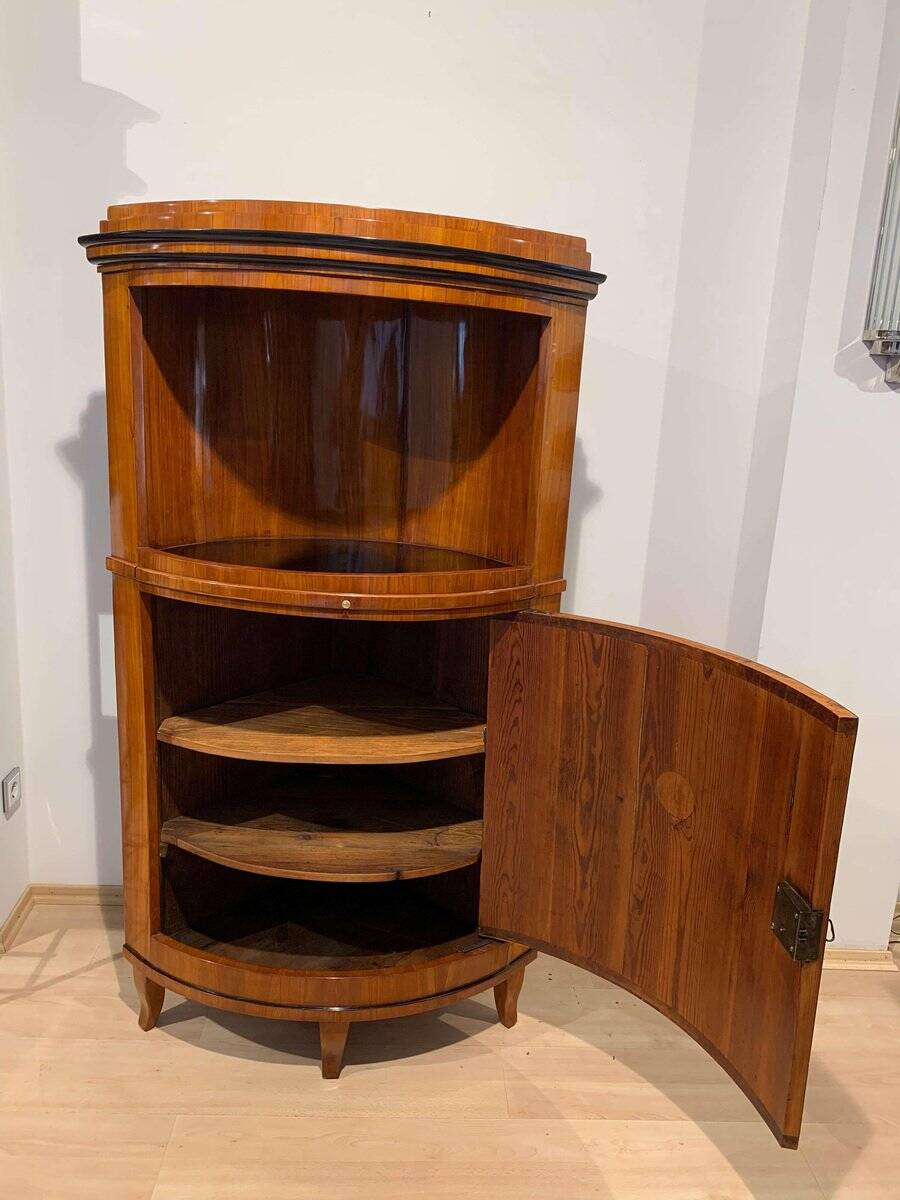 Biedermeier Corner Cabinet, Cherry Veneer, Ebony Inlay, South Germany circa 1820