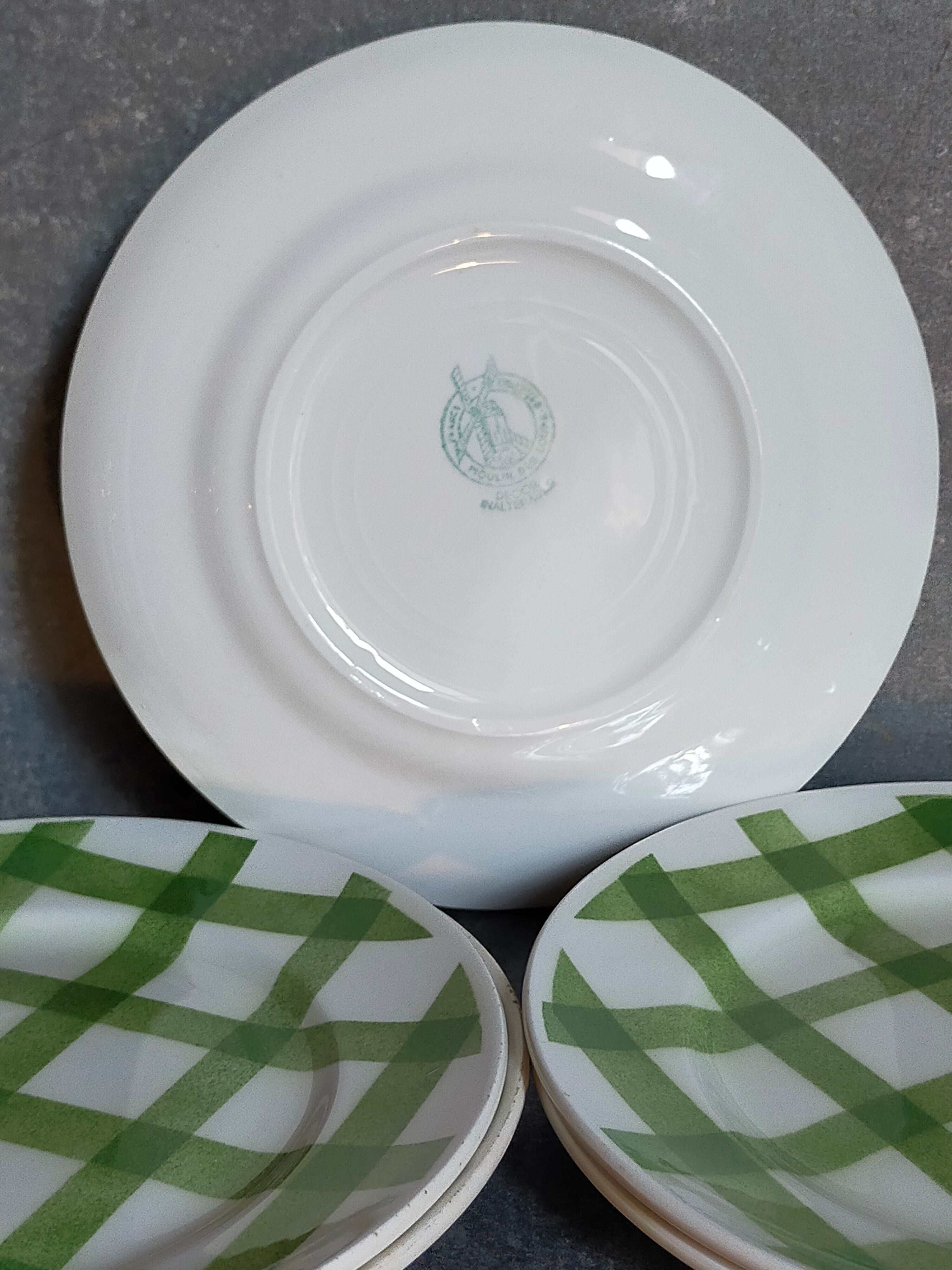 Five dessert plates Orchis-Moulin des Loups vintage checkered décor