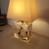 Boat lamp integrated into the base