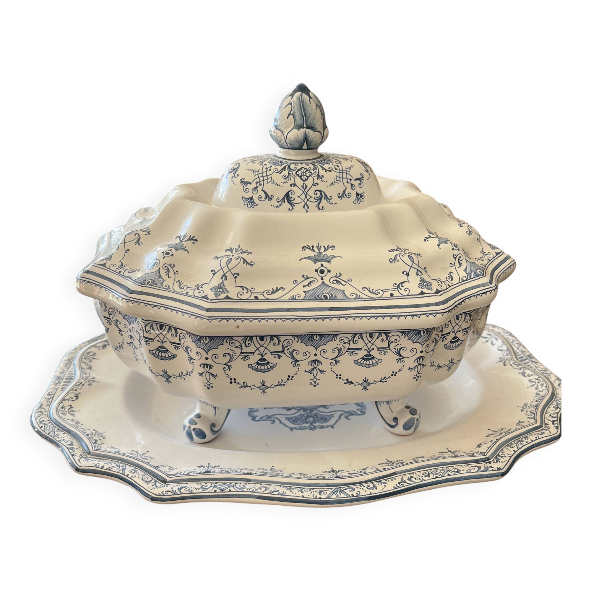 Moustiers Berain blue soup tureen
