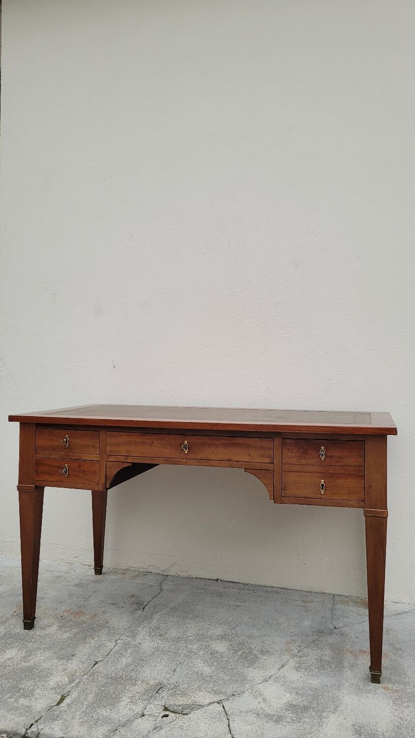 Louis XVI style flat desk in 19th century mahogany