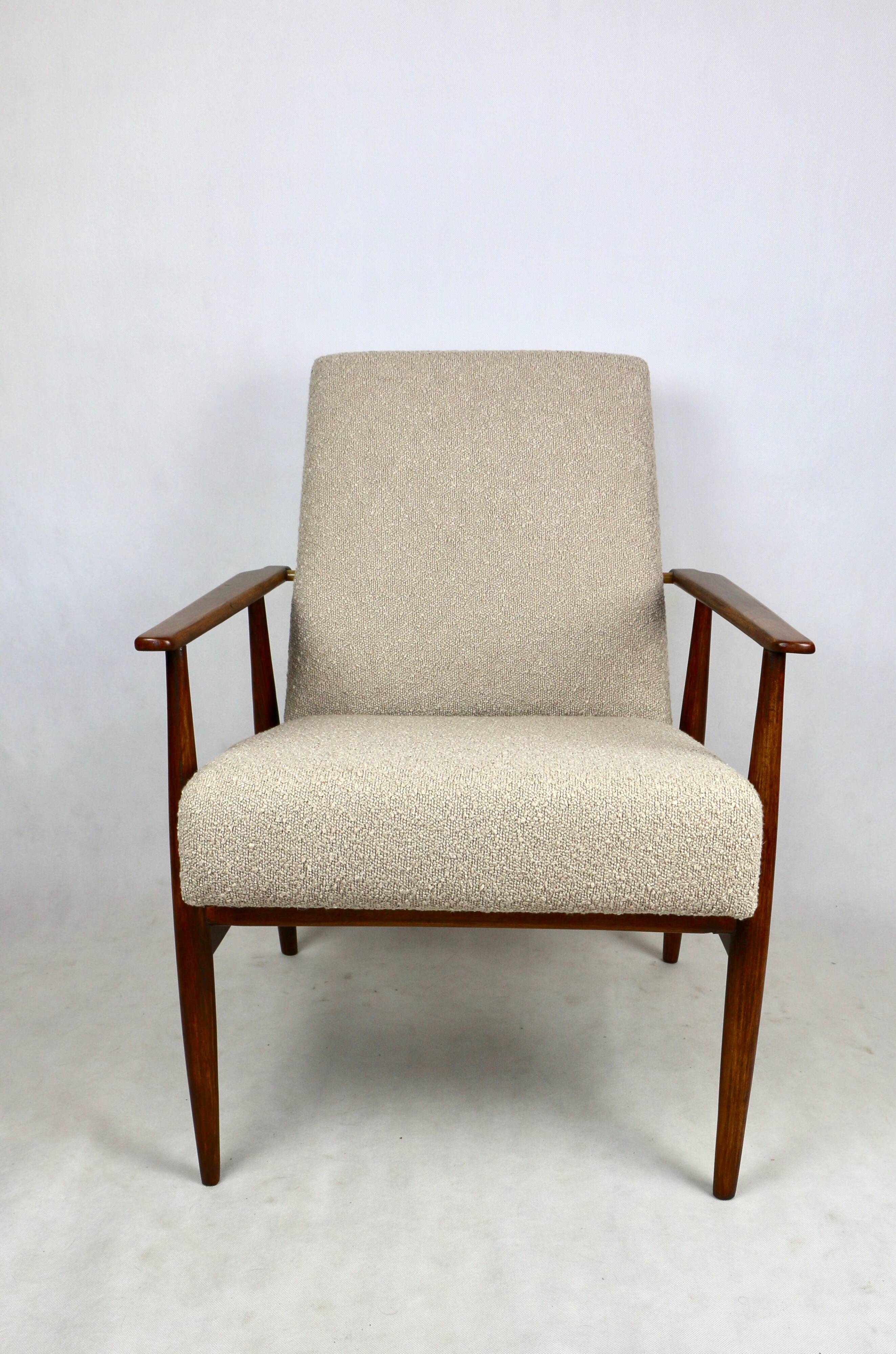 Armchair 'Lis', 1970s beige boucle design by Henryk Lis - natural wood