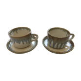 Mugs avec soucoupes