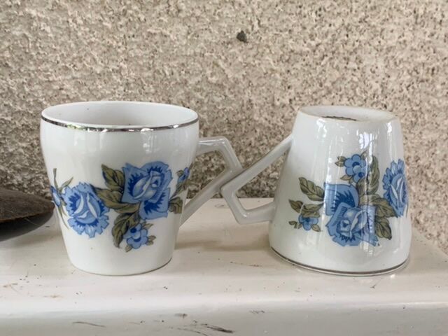 Coffee service in white porcelain pattern pink blue art deco