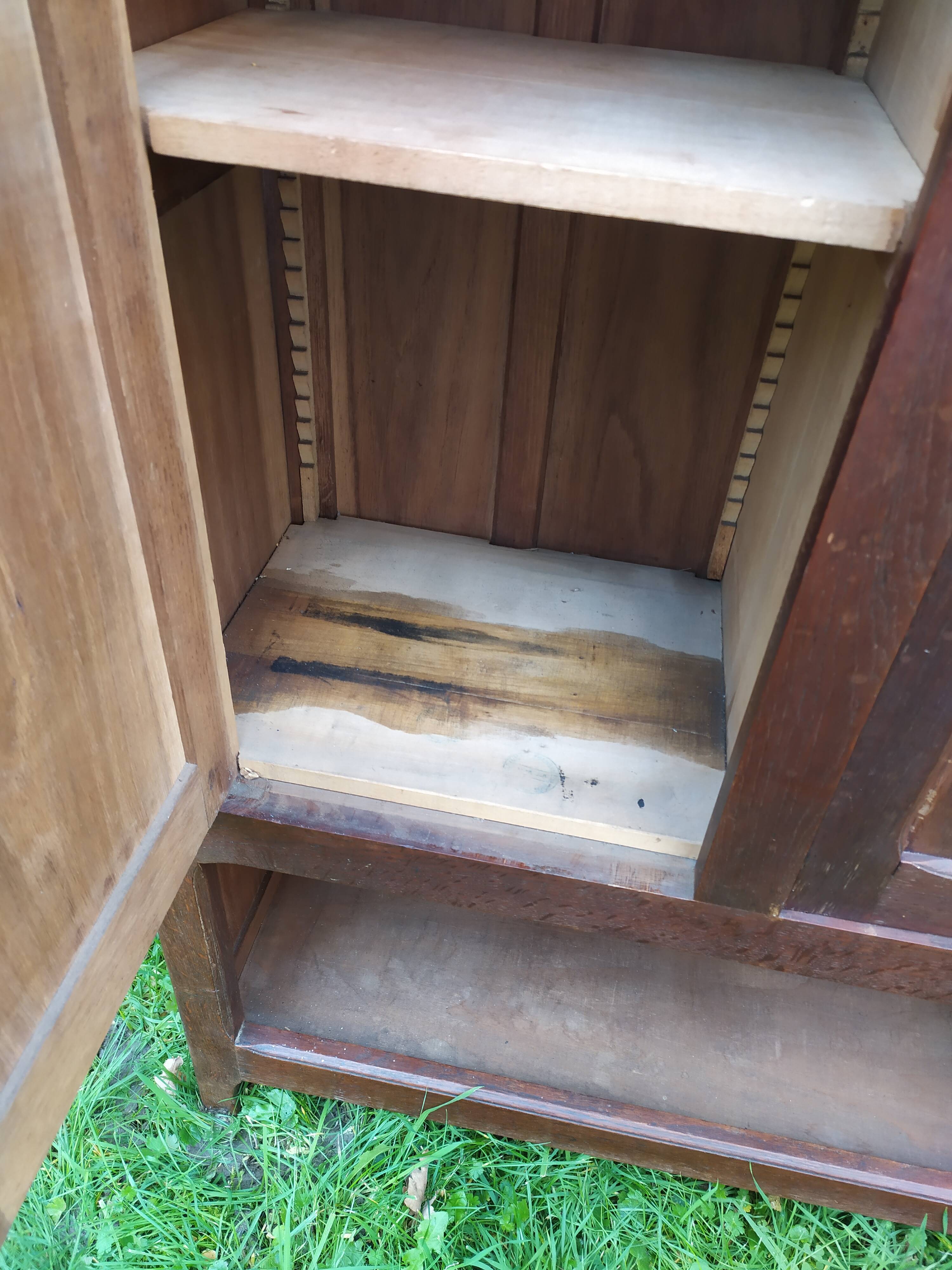 Armoire parisienne vintage