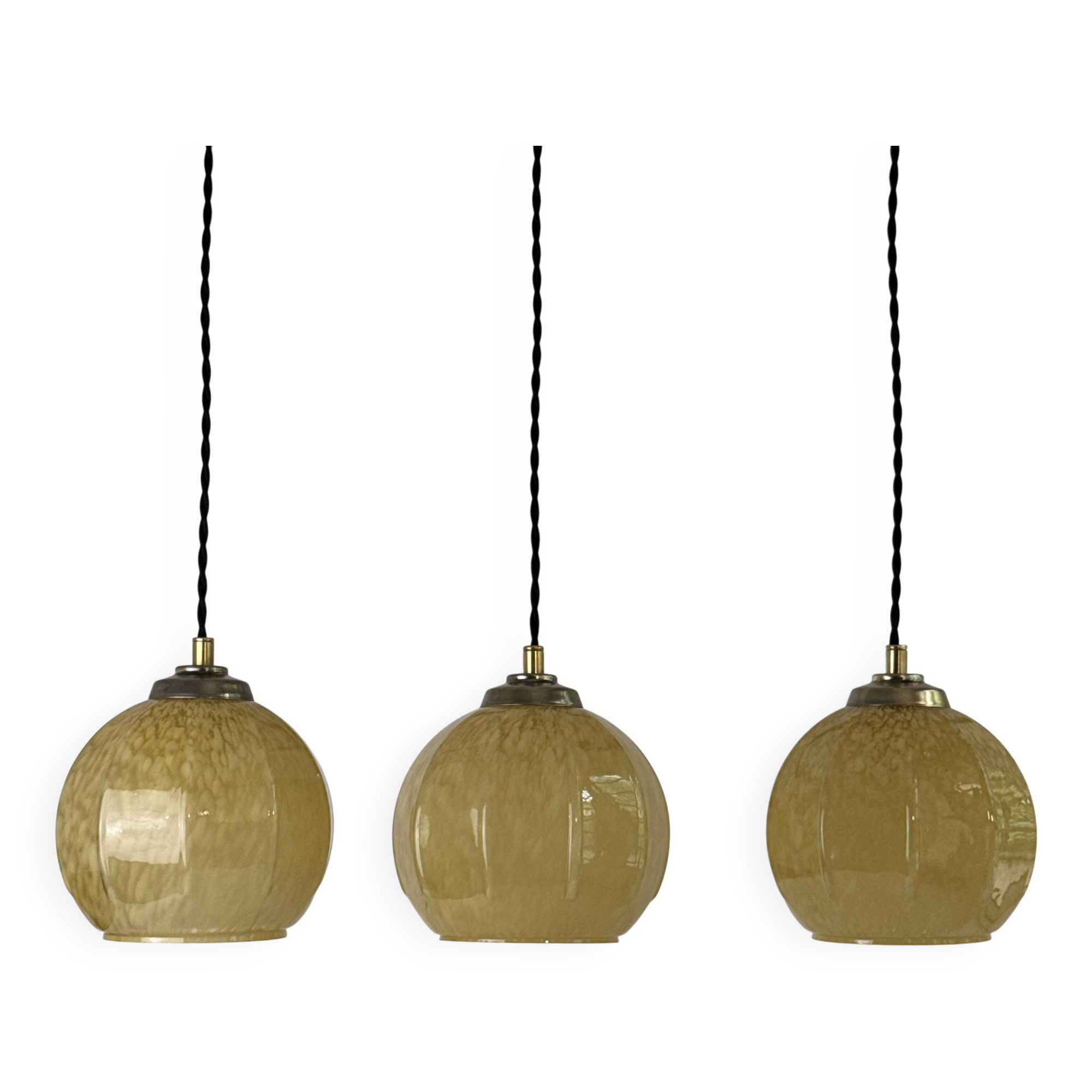 Lot 3 anciennes suspensions ambrees vintages