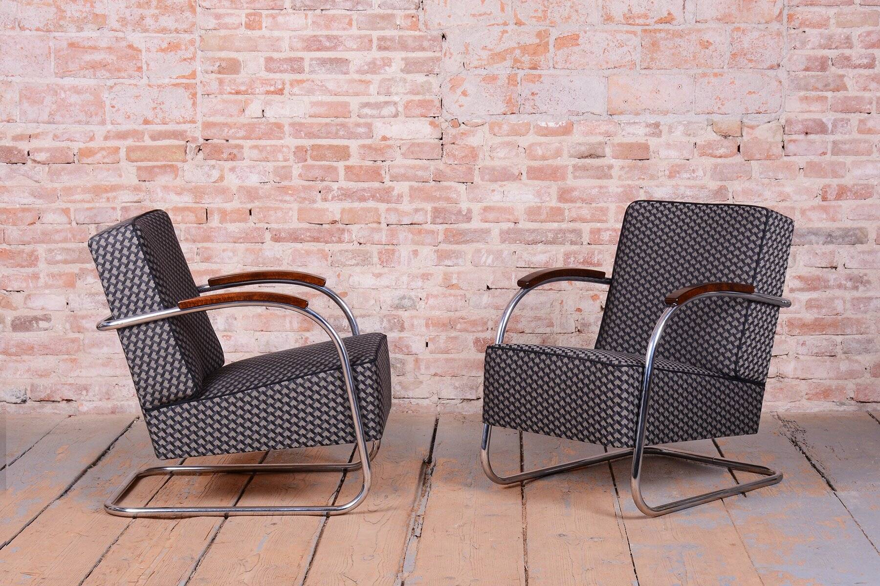 Bauhaus Armchairs in Beech and Chrome from Mücke-Melder, Czech, 1930s, Set of 2