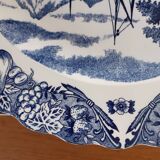 Assiette ancienne grande taille en céramique motif bateaux marchands - coloris bleu Diam 41 cm