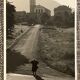 Photographie tirage argentique noir et blanc circa 1970 chemin de l'église