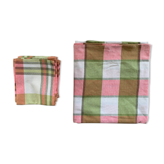 Lot 12 serviettes et nappe ancienne