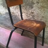 Vintage little schoolboy chair