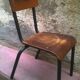 Chaise de petit écolier vintage